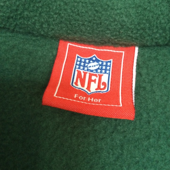 GREEN BAY PACKERS Women’s WARM Sweater - Picture 3 of 4